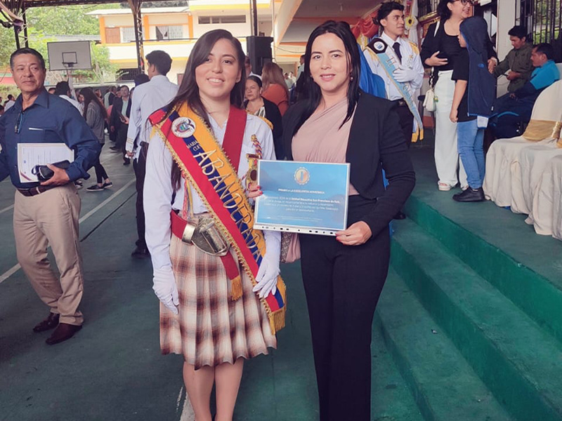 Estudiantes abanderados de Galápagos en programa de sustentabilidad por Galaxy Expeditions